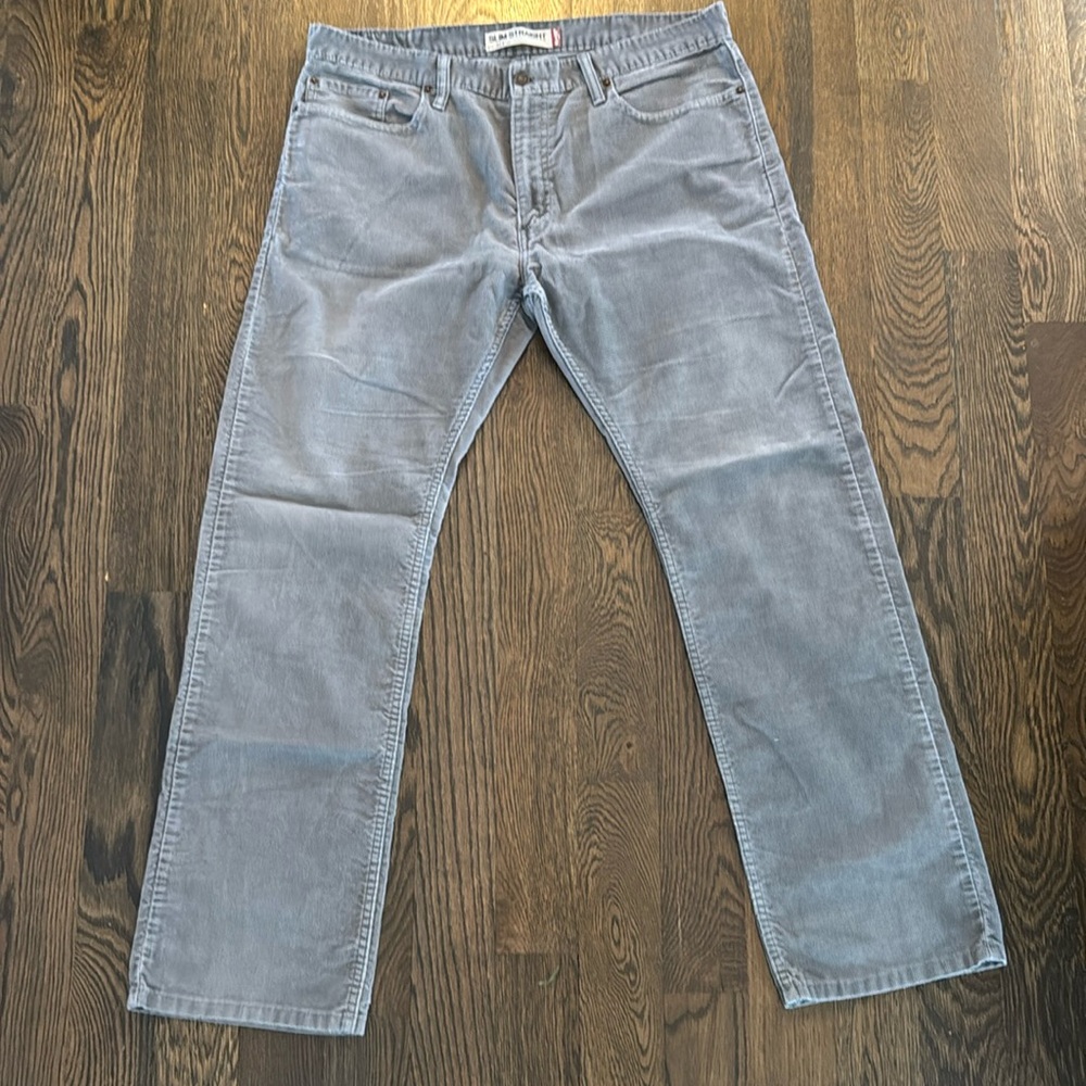 Levi’s Slim Straight Corduroys